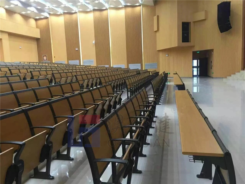 课桌排椅，课桌椅