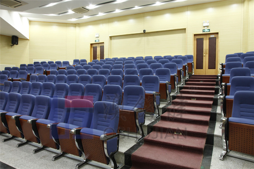 6个方法判断礼堂椅的优劣