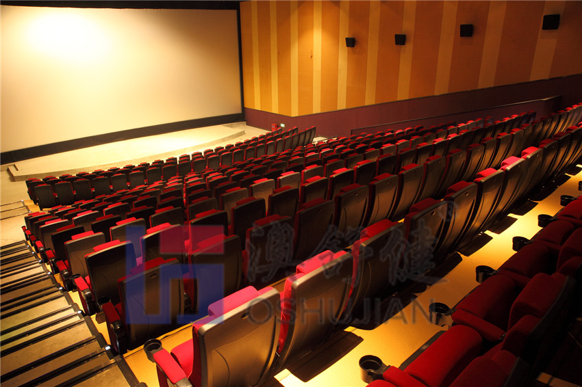 判断影院排椅的海绵布料优劣