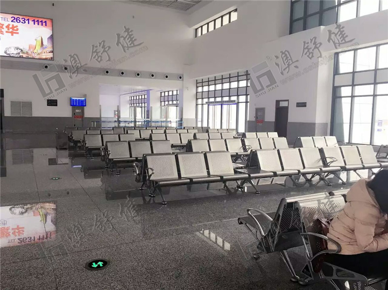 高档机场排椅的污渍有什么方法处理？