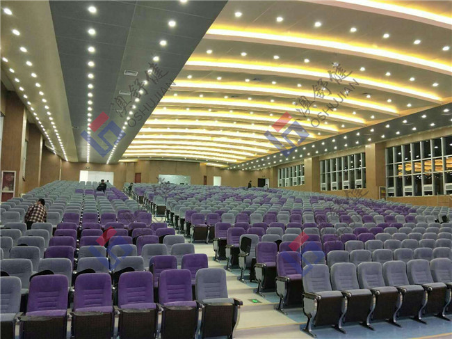 礼堂排椅