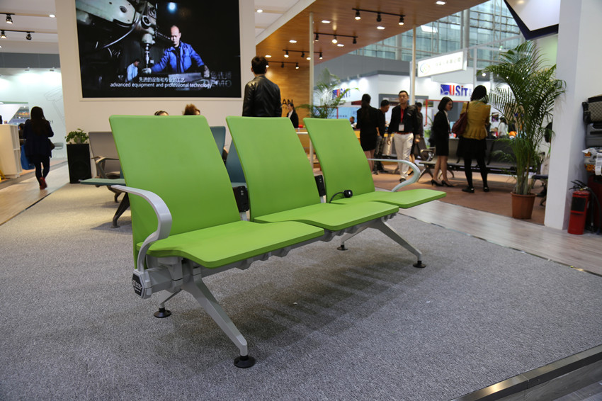  USB充电排椅在目前是很流行的状态吗？